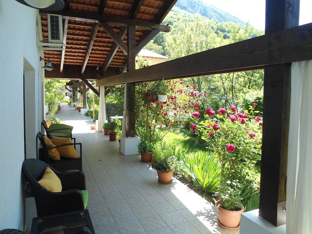 Pensiunea La Dolce Vita Băile Herculane Exterior foto